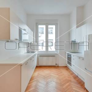 Najam, Stan, Britanac, Bosanska, 4s, 140m2