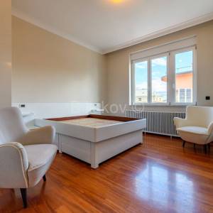 Najam, Zagreb, četverosoban stan, Trg bana Jelačića