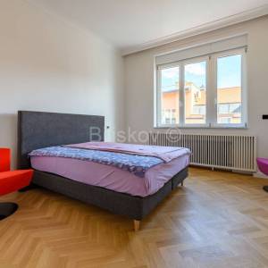 Najam, Zagreb, četverosoban stan, Trg bana Jelačića