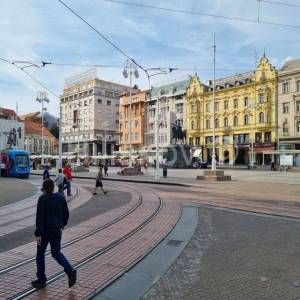 Najam, Zagreb, Gornji grad, poslovna zgrada