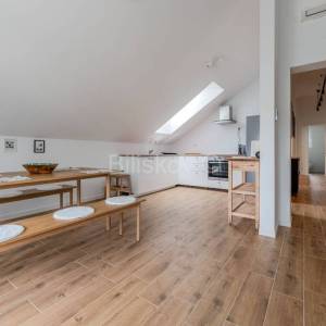 Najam, Zagreb, Sigečica, novouređeni stan u urbanoj vili 100m2