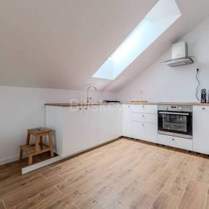 Najam, Zagreb, Sigečica, novouređeni stan u urbanoj vili 100m2