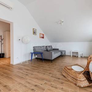 Najam, Zagreb, Sigečica, novouređeni stan u urbanoj vili 100m2