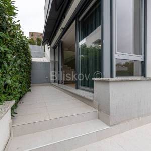 Najam, Zagreb, Sveti Duh, luksuzan dvoetažan stan s parkingom, vrt 