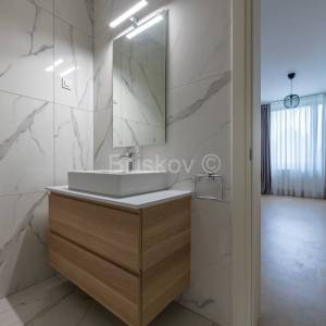 Najam, Zagreb, Sveti Duh, luksuzan dvoetažan stan s parkingom, vrt 