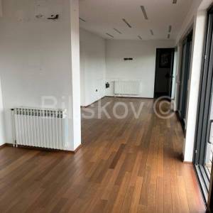 Najam,Centar,Britanac,poslovni prostor 110m2,na 2katu zg.građene 2010