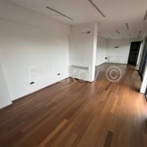 Najam,Centar,Britanac,poslovni prostor 110m2,na 2katu zg.građene 2010