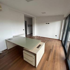 Najam,Centar,Britanac,poslovni prostor 110m2,na 2katu zg.građene 2010