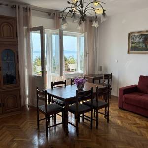 Najam:Opatija-Ičići,2-sobni stan na prvom katu kuće,104m2,200m od mora