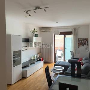 Najam,Trešnjevka,Vrbani,potpuno namješten 2sobni stan50m2+terasa20m2.