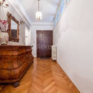 Najam,Zagreb,Donji grad,stan 175m2, na 2 katu.