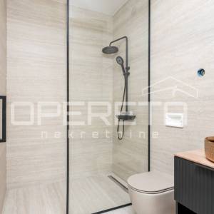 Nin: Luksuzni dvoetažni stan s bazenom, saunom i vrtom, stan A3