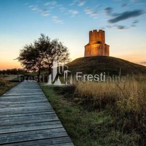 NIN ZATON – 15.600 m2 – 30.00 eura / m2