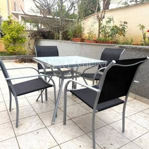 Njivice, dvojna kuća s dva apartmana, prilika!