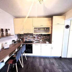 Njivice prodaja apartmana – odlična lokacija!