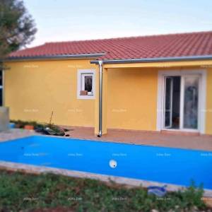 Nova kuća s bazenom u okolici Svetvinčenta