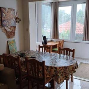 Novalja, apartman, visoko prizemlje 62m2+kućni vrt, 150m do plaže