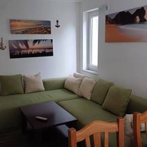 Novalja, apartman, visoko prizemlje 62m2+kućni vrt, 150m do plaže