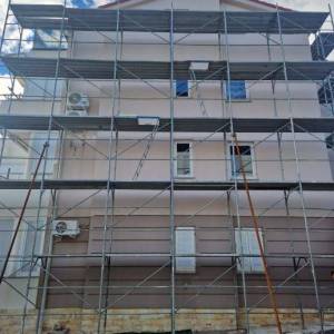 Novalja, apartman, visoko prizemlje 62m2+kućni vrt, 150m do plaže