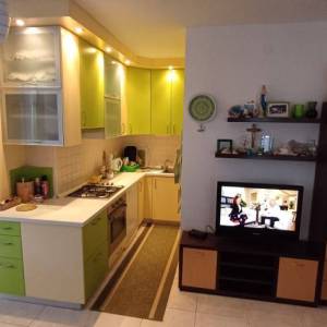 Novalja, apartman, visoko prizemlje 62m2+kućni vrt, 150m do plaže