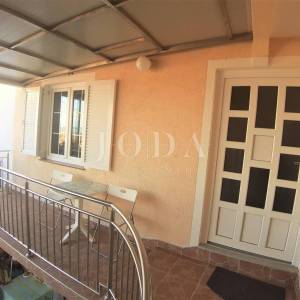 Novi Vindolski, jednosobni stan na prvom katu