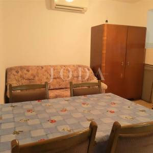 Novi Vindolski, jednosobni stan na prvom katu