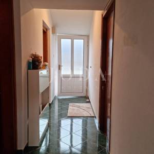 NOVI VINODOLSKI, stan 2S+DB sa pogledom na more