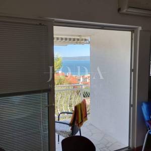 NOVI VINODOLSKI, stan 2S+DB sa pogledom na more