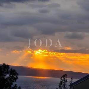 NOVI VINODOLSKI, stan 2S+DB sa pogledom na more