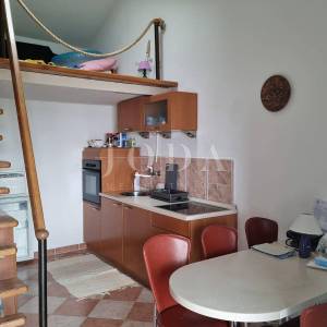 NOVI VINODOLSKI, stan 2S+DB sa pogledom na more