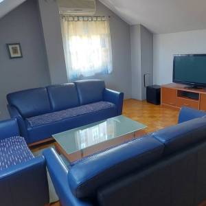 Novi Zagreb-Dugave, dvoetažni stan 82m2, blizina svih sadržaja