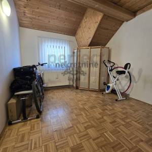 Novi Zagreb-Kajzerica, 4-sob. stan 100m2 + galerija (moguća dva stana)