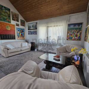 Novi Zagreb-Kajzerica, 4-sob. stan 100m2 + galerija (moguća dva stana)