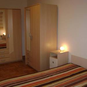 Novi Zagreb-Lanište, 2S stan 53m2 s garažom, blizina svih sadržaja