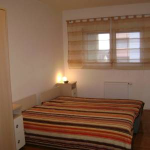 Novi Zagreb-Lanište, 2S stan 53m2 s garažom, blizina svih sadržaja