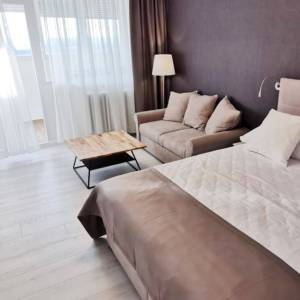 Novi Zagreb-Travno-novouređen 1.5S stan+loggia 42m2, panoramski pogled