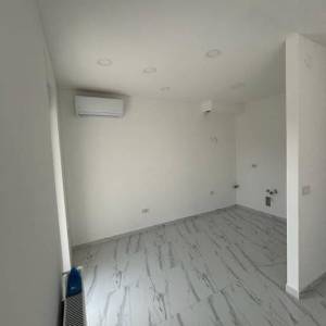 NOVOGRADNJA-Retkovec, dvoetažni stan s parkirnim mjestom, zaseban ulaz