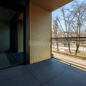 Novogradnja, Ribnjak, četverosoban stan, loggia