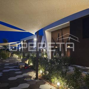 Novogradnja - stan s bazenom, saunom i solarnom elektranom, Nin, A2