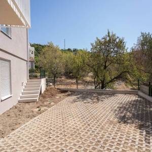 Novogradnja u blizini Cavtata