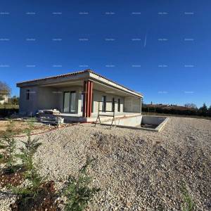 Novogradnja u Žminju.