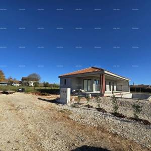 Novogradnja u Žminju.