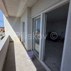 Novouređen stan s pogledom na more - Trogir, Okrug