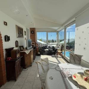 Obiteljska kuća iznad Samobora