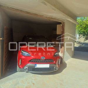 Obnovljena kamena kuća s pogledom na more i vinograde – Čara, Korčula