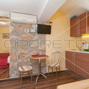 Odlična investicija kraj Omiša – dalmatinska oaza s uhodanim turizmom!