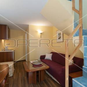 Odlična investicija kraj Omiša – dalmatinska oaza s uhodanim turizmom!