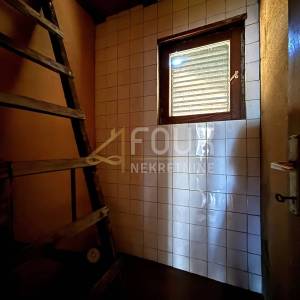 Ogulin - okolica, samostojeća kuća s garažom, 102m2