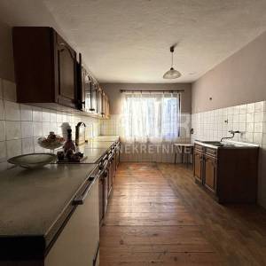 Ogulin - okolica, samostojeća kuća s garažom, 102m2