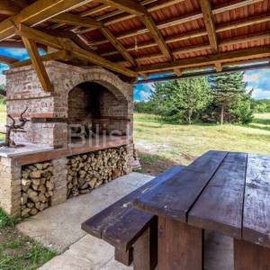 Ogulin, Plaški, Janja Gora, samostojeća kuća s prekrasnim pogledom